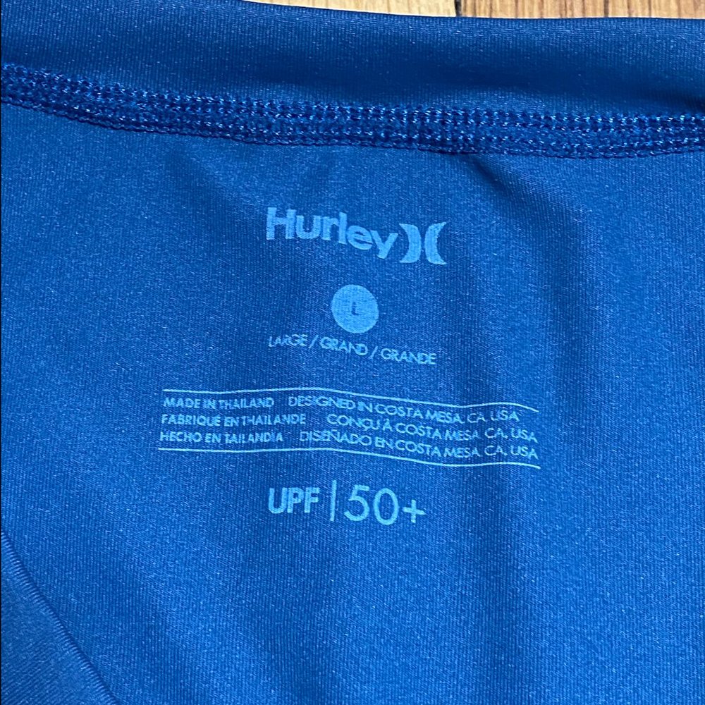Hurley Rashguard Size Large - Picture 3 of 3